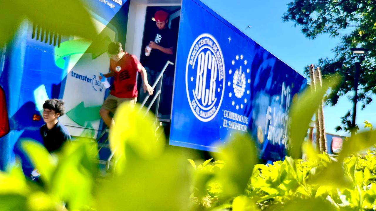 Parque Antonio José Cañas, San Vicente.